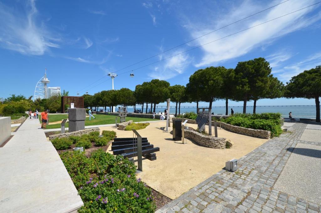 Expo Oriente Lis Apartment Lisbon Exterior photo