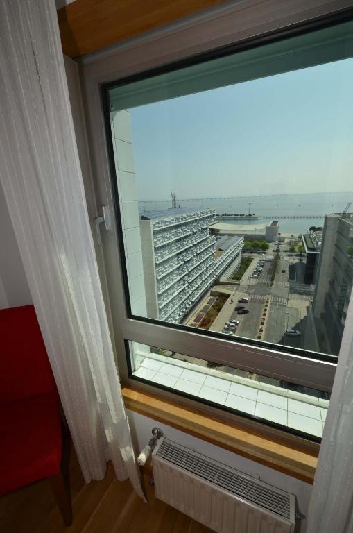 Expo Oriente Lis Apartment Lisbon Exterior photo